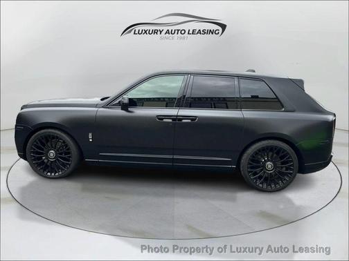 Black 2019 Rolls-Royce Cullinan