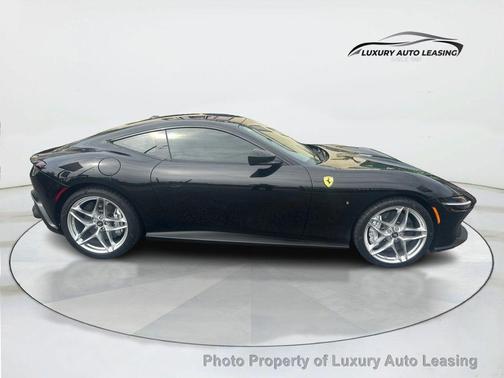 2022 Ferrari Roma Base
