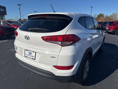 2018 Hyundai TUCSON SE
