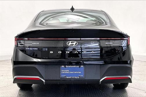 2025 Hyundai SONATA SE