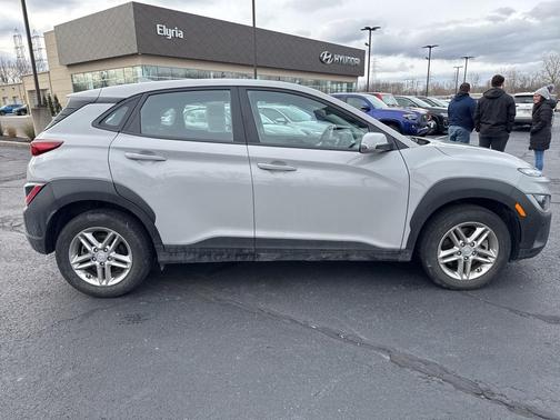 2023 Hyundai KONA SE