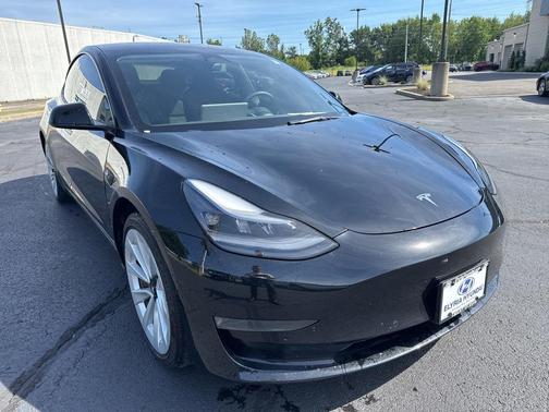 2022 Tesla Model 3 Standard Range