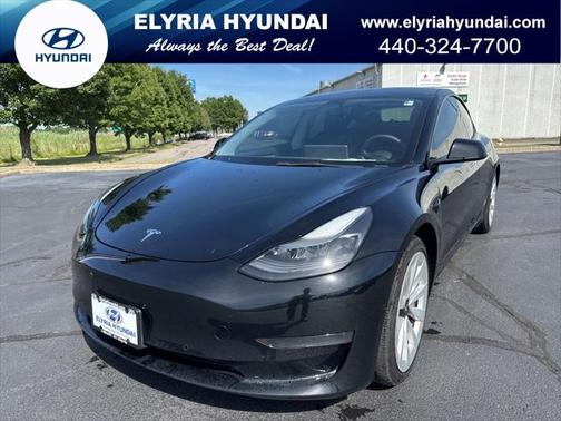 2022 Tesla Model 3 Standard Range