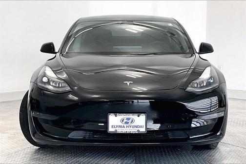 2022 Tesla Model 3 Standard Range