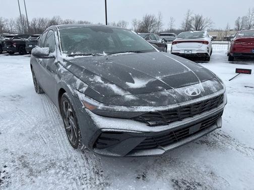 2025 Hyundai ELANTRA SEL Convenience