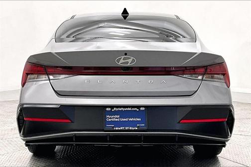 2025 Hyundai ELANTRA SEL