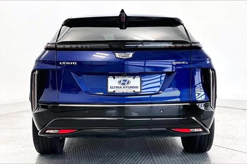 2024 Cadillac LYRIQ Luxury w/1SE