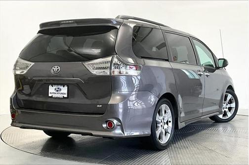 2013 Toyota Sienna SE