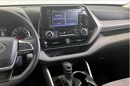 2022 Toyota Highlander L