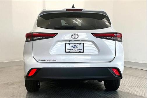 2022 Toyota Highlander L