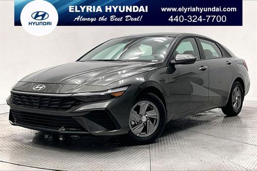 2025 Hyundai ELANTRA SE