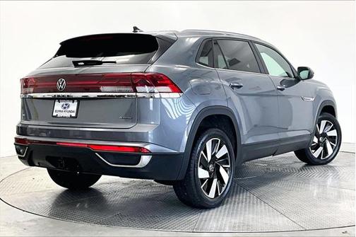 2025 Volkswagen Atlas Cross Sport 2.0T SE w/Technology 4MOTION