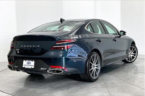 2025 Genesis G70 2.5T RWD