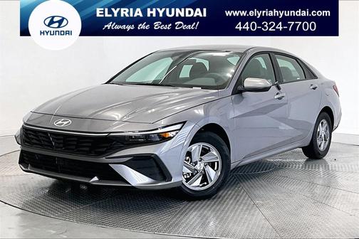 2025 Hyundai ELANTRA SE