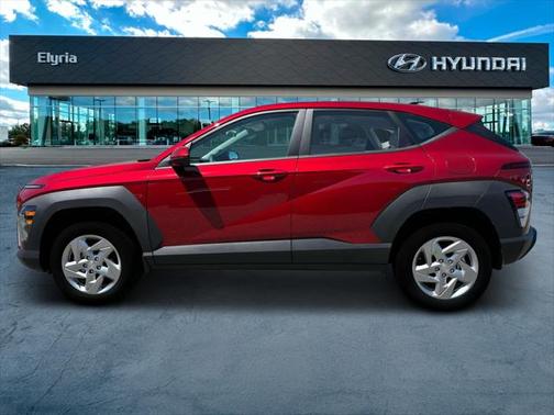 2025 Hyundai KONA SE
