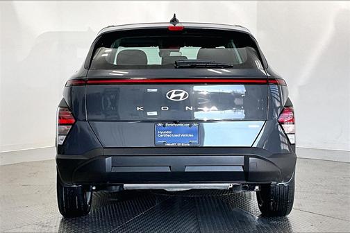 2024 Hyundai KONA SE