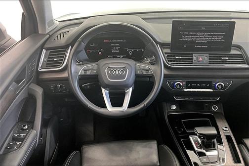 2024 Audi Q5 45 S line Premium