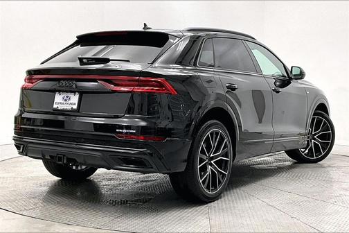 2023 Audi Q8 55 Premium Plus