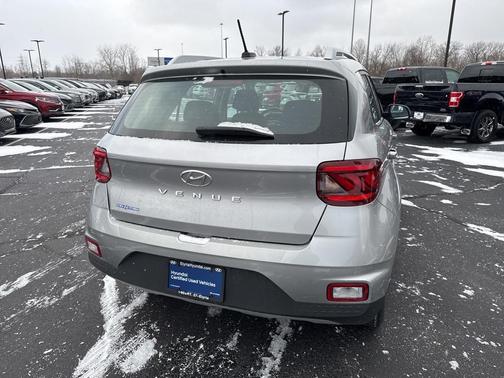 2023 Hyundai VENUE SEL