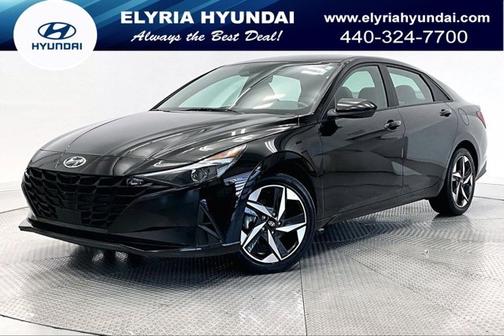 Black 2023 Hyundai ELANTRA SEL
