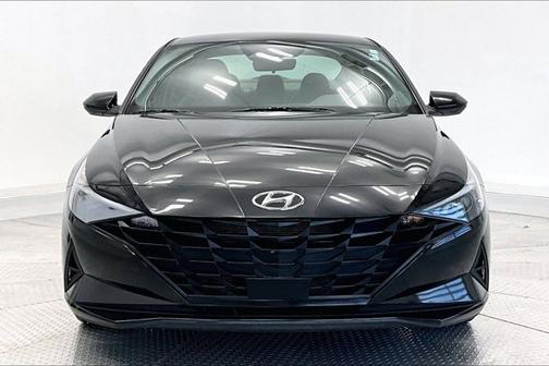 Black 2023 Hyundai ELANTRA SEL