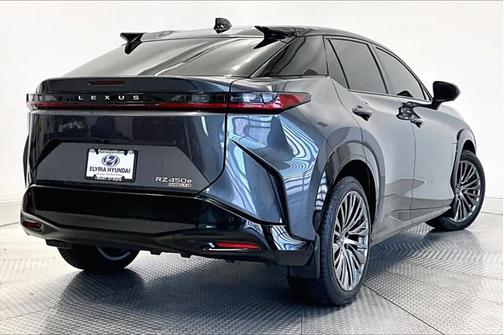 2023 Lexus RZ 450e Luxury