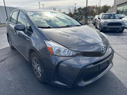 2017 Toyota Prius v Two