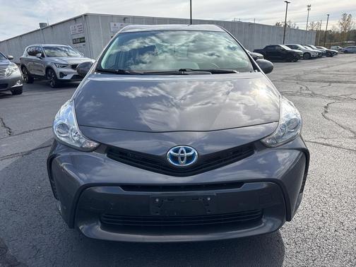 2017 Toyota Prius v Two
