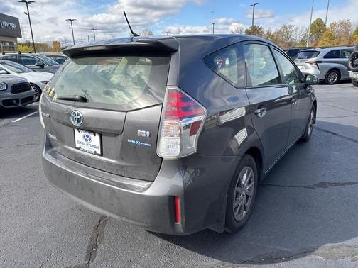 2017 Toyota Prius v Two