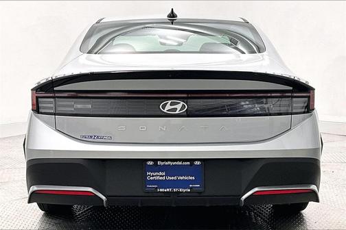 2025 Hyundai SONATA SE