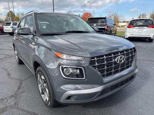 2024 Hyundai VENUE Limited