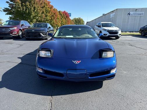2004 Chevrolet Corvette Base