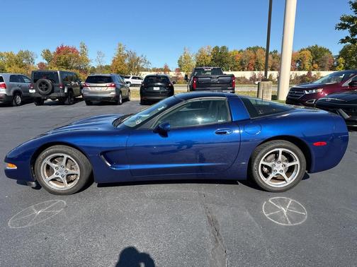 2004 Chevrolet Corvette Base