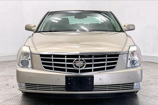 2008 Cadillac DTS Base