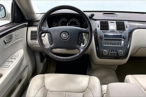 2008 Cadillac DTS Base