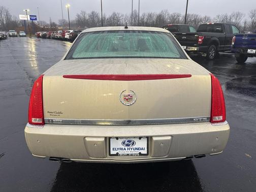 2008 Cadillac DTS Base