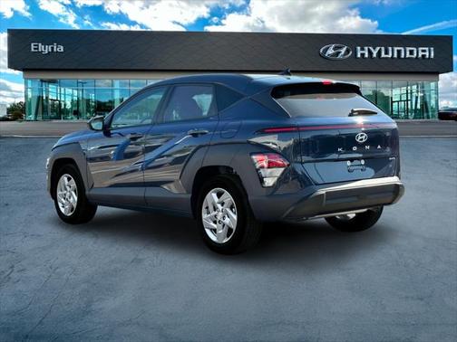 2025 Hyundai KONA SE