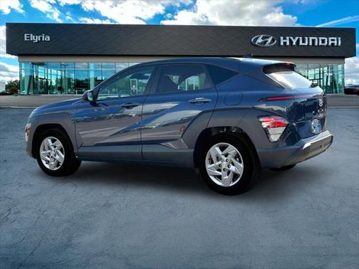 2025 Hyundai KONA SE