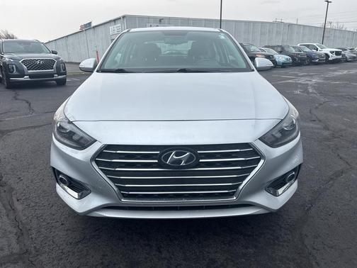 2022 Hyundai Accent Limited