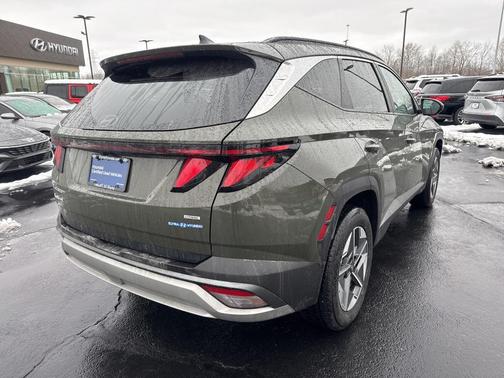 2025 Hyundai TUCSON SEL