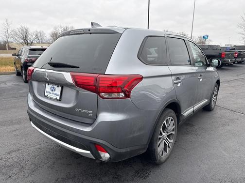2017 Mitsubishi Outlander SE