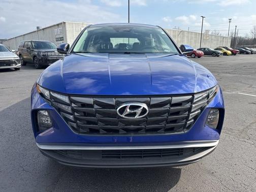 2023 Hyundai TUCSON SE