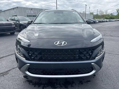 Black 2022 Hyundai KONA Limited