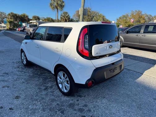 2015 Kia Soul +