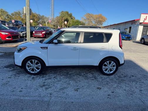 2015 Kia Soul +