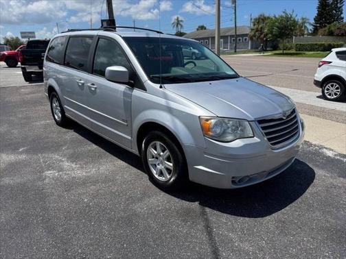 2008 Chrysler Town & Country Touring