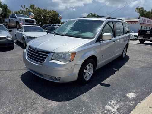 2008 Chrysler Town & Country Touring