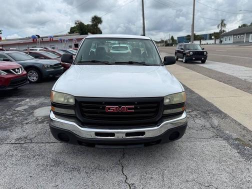 2004 GMC Sierra 1500 W/T