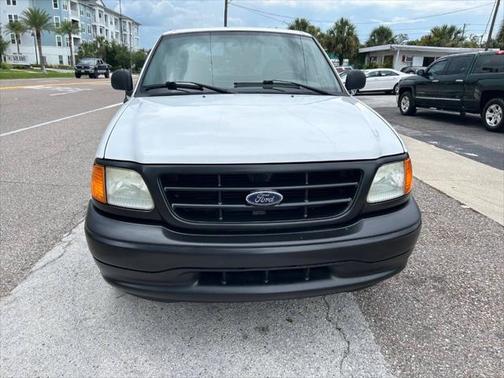 2004 Ford F-150 XL