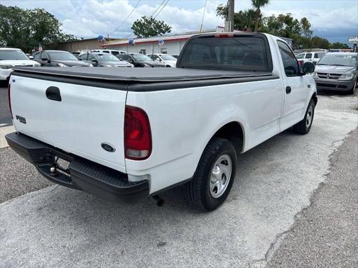 2004 Ford F-150 XL